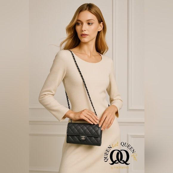 🩶CHANEL Grey Authentic Tri-fold Wallet/Clutch🩶 - Picture 15 of 17